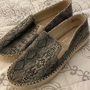 NWOT Snake Skin Espadrilles